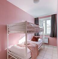 Bright Apartment With 2 Terraces Close to Beach