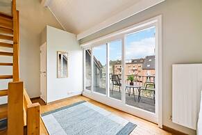 Spacious House With 3 Terraces