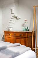 Spacious House With 3 Terraces