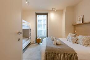 Lovely new Apartment Within the Historic Vives University Site in Oste