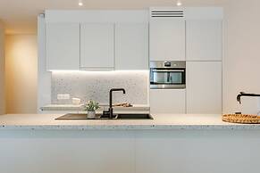 Lovely new Apartment Within the Historic Vives University Site in Oste