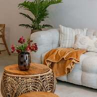 Lovely new Apartment Within the Historic Vives University Site in Oste