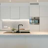 Lovely new Apartment Within the Historic Vives University Site in Oste