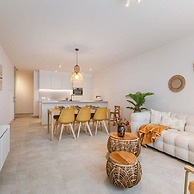 Lovely new Apartment Within the Historic Vives University Site in Oste