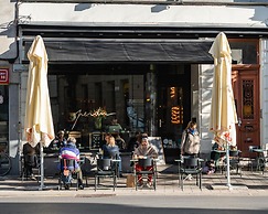 Bright Apartment With Terrace in Heart of Ghent