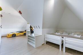 Luxurious House With Indoor Elevator in Knokke