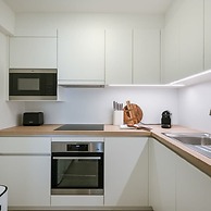 Charming Apartment Close to the Harbor