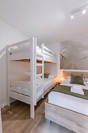 Charming Apartment Close to the Harbor