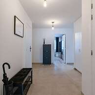 Charming Apartment Close to the Harbor