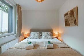 Cosy Bohemian Decorated Apartment With Terrace