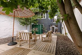 Cosy Bohemian Decorated Apartment With Terrace