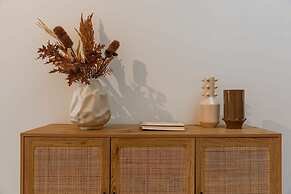 Cosy Bohemian Decorated Apartment With Terrace