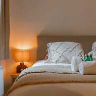 Cosy Bohemian Decorated Apartment With Terrace