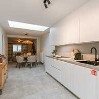 Cosy Bohemian Decorated Apartment With Terrace