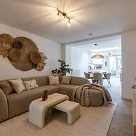 Cosy Bohemian Decorated Apartment With Terrace