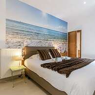 Spacious Apartment With Terrace in Ostend