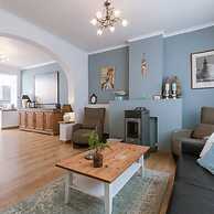 Spacious Apartment With Terrace in Ostend