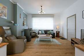 Spacious Apartment With Terrace in Ostend