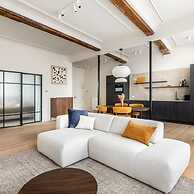 Stylishly Renovated Apartment With City View