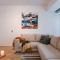 Spacious Apartment With Parking on Prime Location