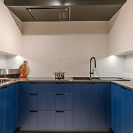 Spacious Apartment With Parking on Prime Location