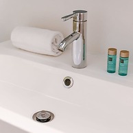 Charming and Cozy Apartment With sea View