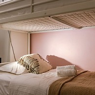 Charming and Cozy Apartment With sea View