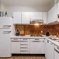 Charming and Cozy Apartment With sea View