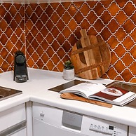 Charming and Cozy Apartment With sea View