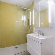 Charming and Cozy Apartment With sea View