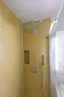 Charming and Cozy Apartment With sea View