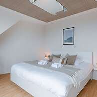 Spacious Vacation Home for 12 Guests in Westende