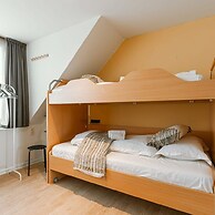 Spacious Vacation Home for 12 Guests in Westende