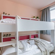 Spacious Vacation Home for 12 Guests in Westende