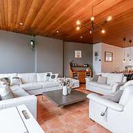 Spacious Vacation Home for 12 Guests in Westende