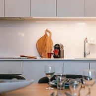 Bright Apartment Near the Beach