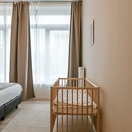 Bright Apartment Near the Beach