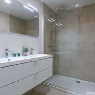 Bright Apartment Near the Beach