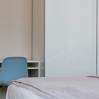 Bright Apartment Near the Beach