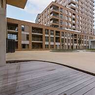 Bright Apartment Near the Beach