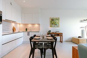 Brand new Apartment With Terrace in Sky Garden