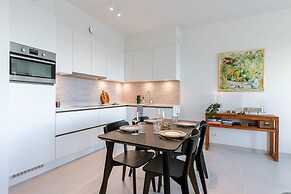 Brand new Apartment With Terrace in Sky Garden