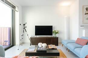 Brand new Apartment With Terrace in Sky Garden