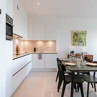 Brand new Apartment With Terrace in Sky Garden