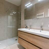 Brand new Apartment With Terrace in Sky Garden