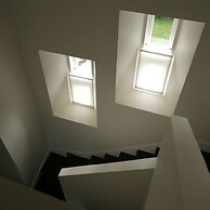 Oldschool - Exclusive House Surrounded by a Dyke