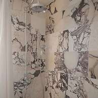 Oldschool - Exclusive House Surrounded by a Dyke