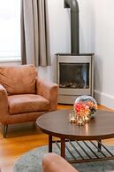 Cosy Home With City Garden