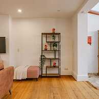 Cosy Home With City Garden