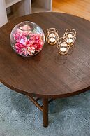 Cosy Home With City Garden